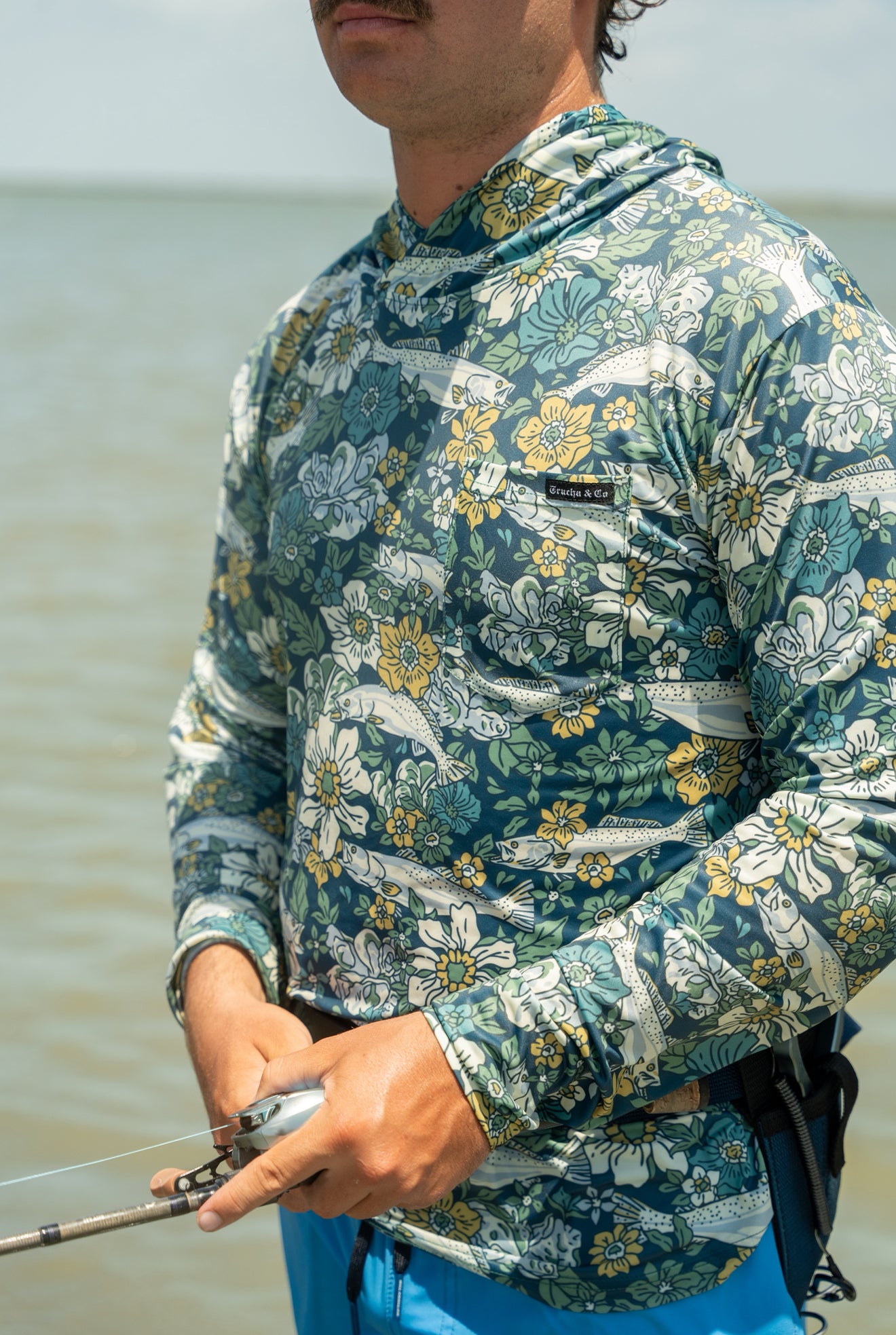 Oyster Blooms Vented Performance Tee - Azul