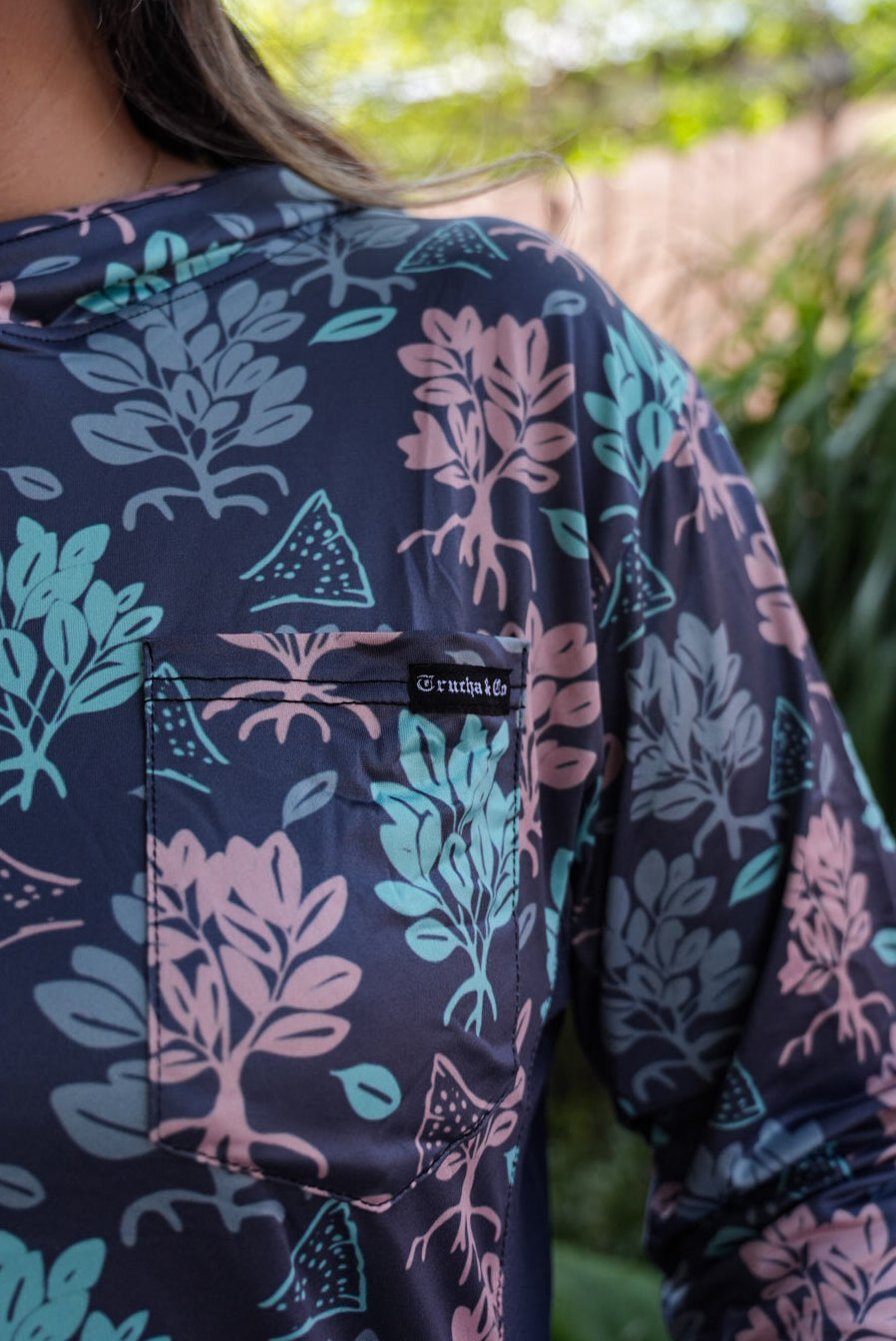 Ladies - Mangrove Love Performance Tee -