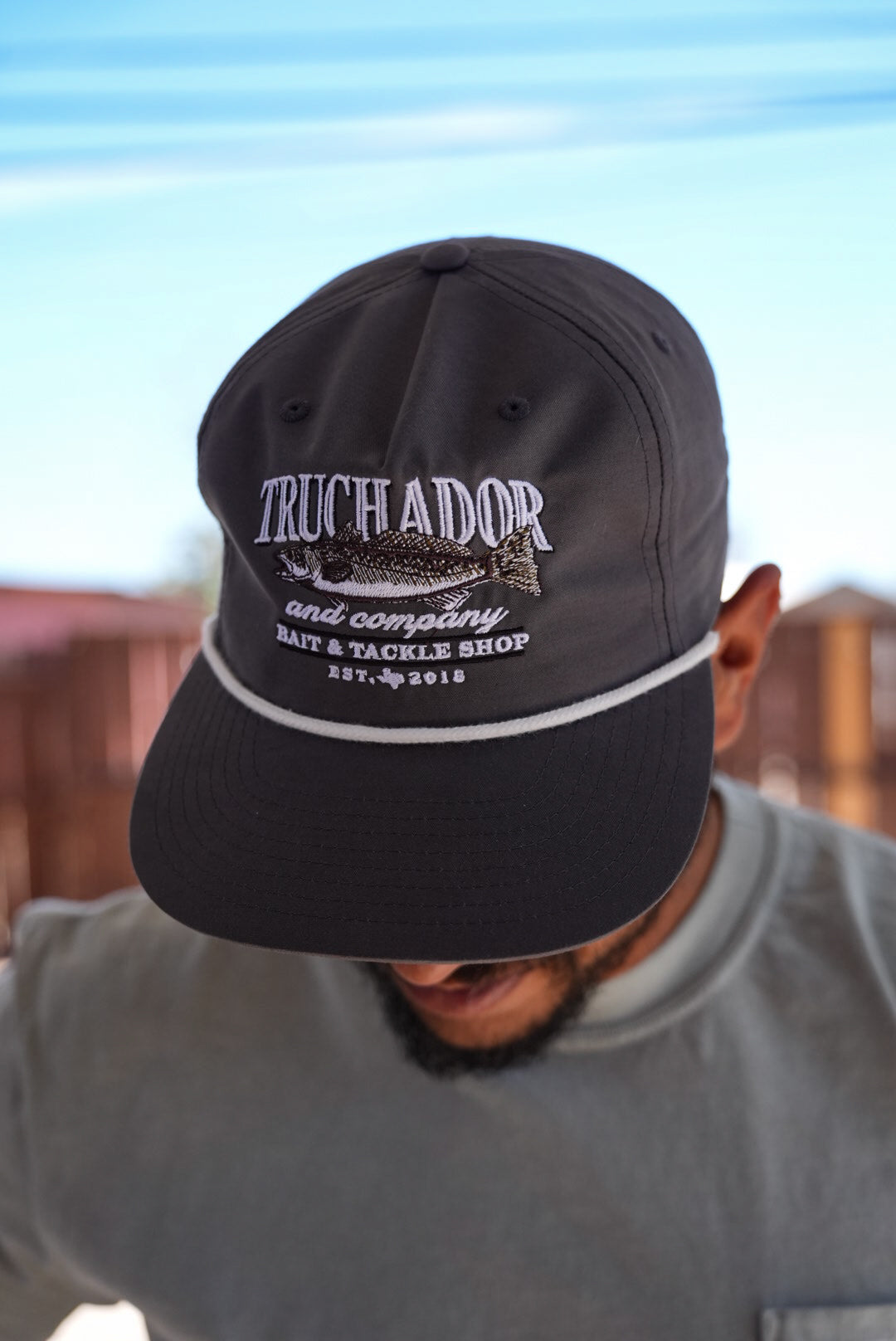 Truchador Bait and Tackle Shop Hat - Grey