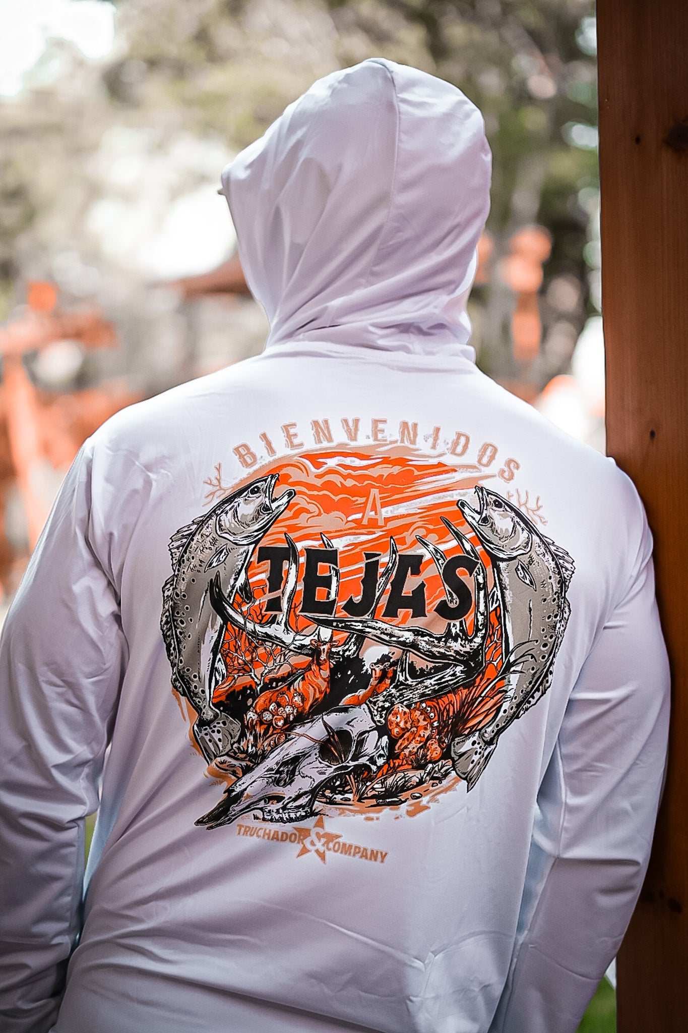 Bienvenidos a Tejas Performance Tee