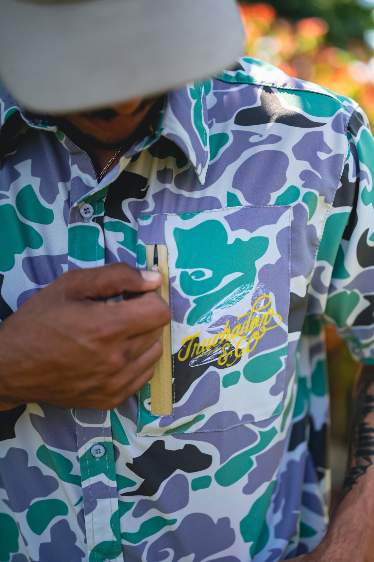 Truchaflauge Button-up Shirt- Green moss