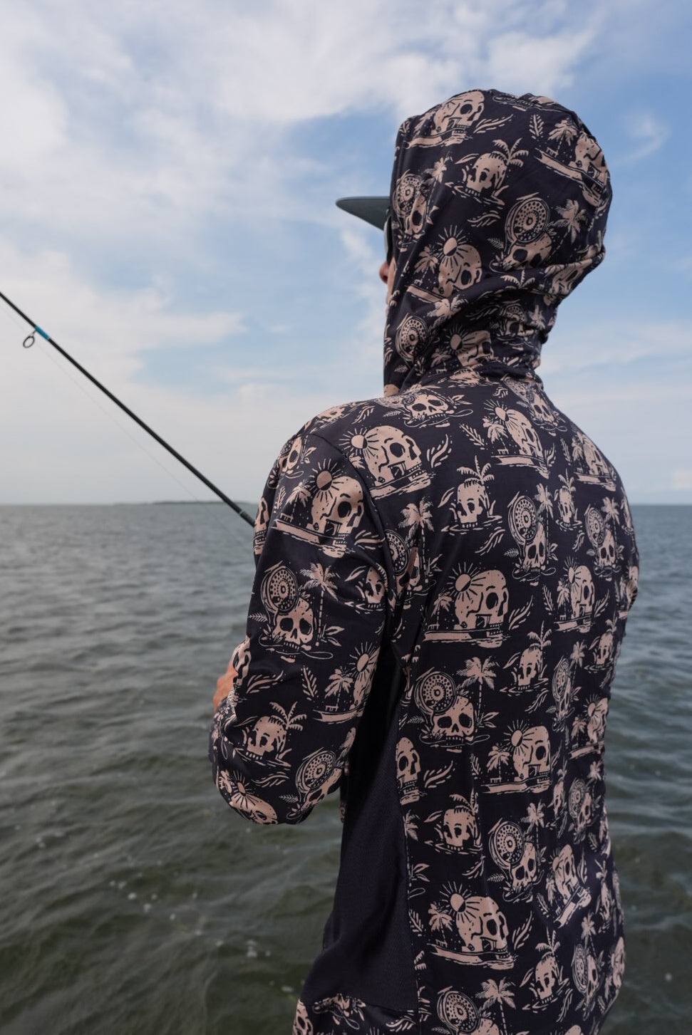 Skulls and Skiffs Performance Tee - Mocha