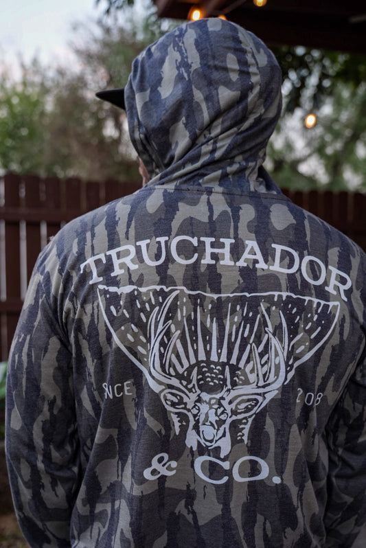 Texas Tails Spanish Moss Camo Tee Long Sleeve