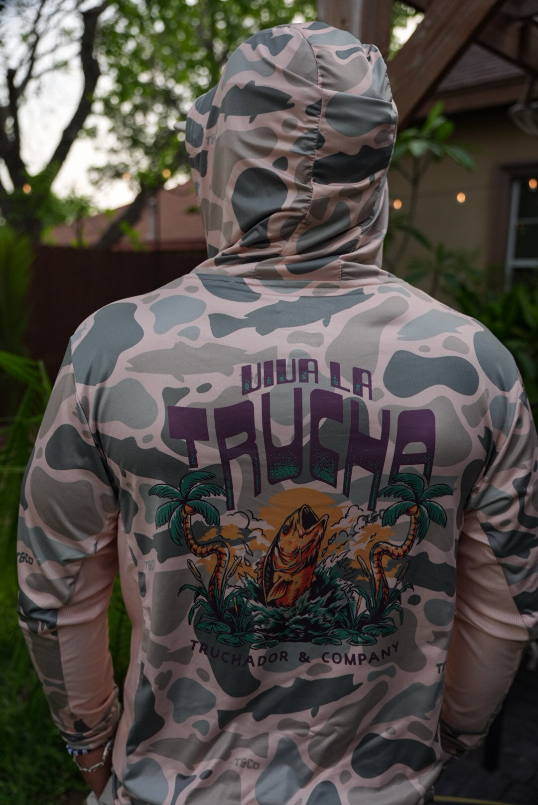 Viva La Trucha Truchaflauge Vented Performance Tee - PeachFuzz