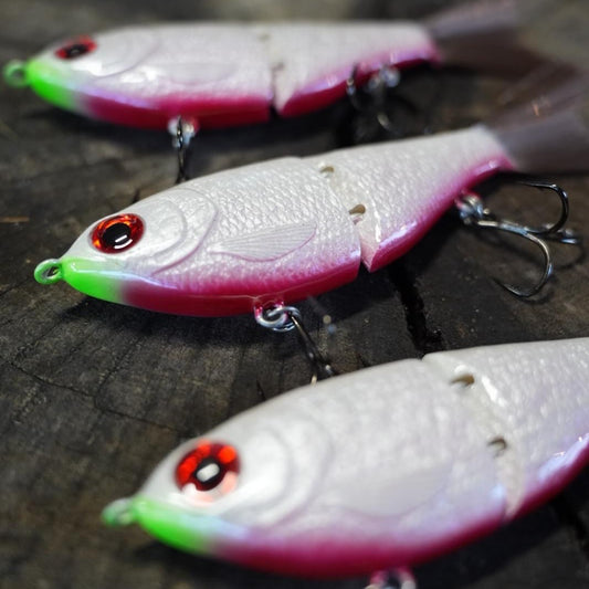 Bleeding BETTY 🩸-  Glidebait 1 oz