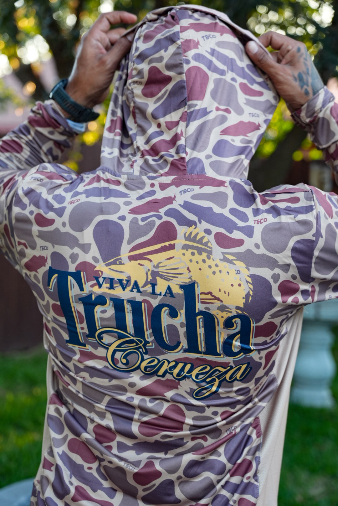 Viva La Trucha Cerveza Truchaflauge Performance Tee- Murky