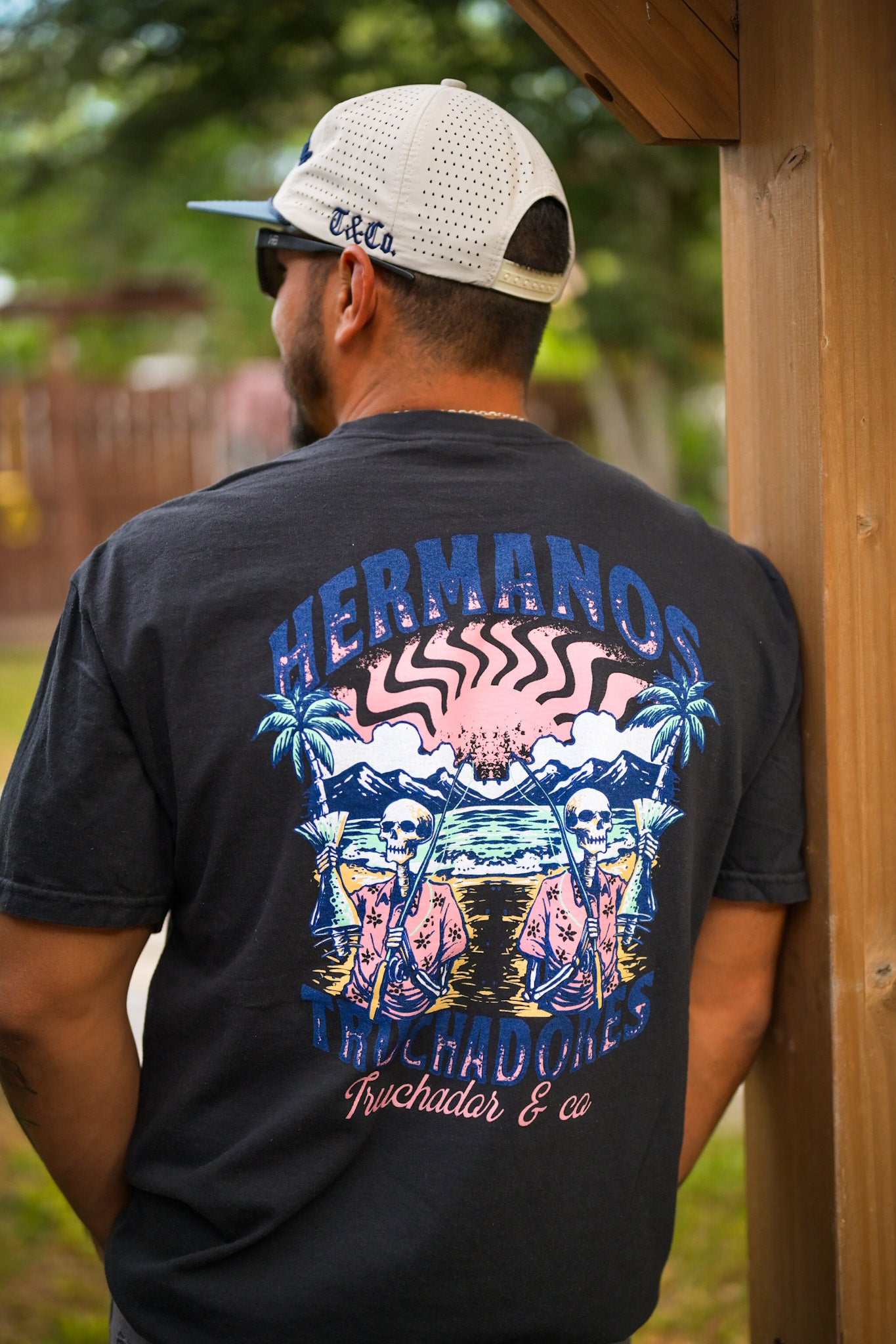 Hermanos Truchadores Tee