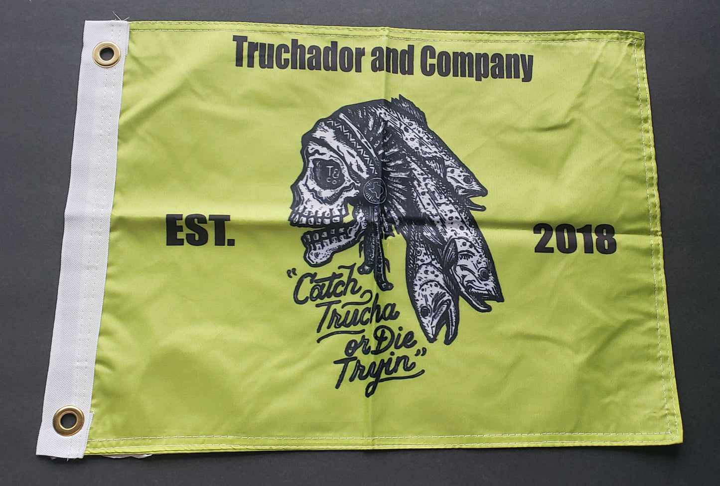 Catch Trucha Flag